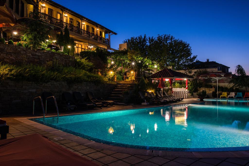 Chiflika Family Hotel Асеновград Экстерьер фото