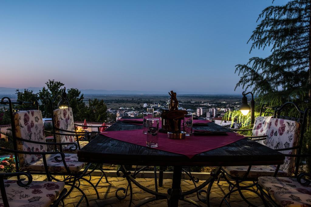 Chiflika Family Hotel Асеновград Экстерьер фото